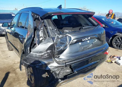 2025 Kia Niro Ev Wind z USA, uszkodzony, nr VIN KNDCR3L12S5145085